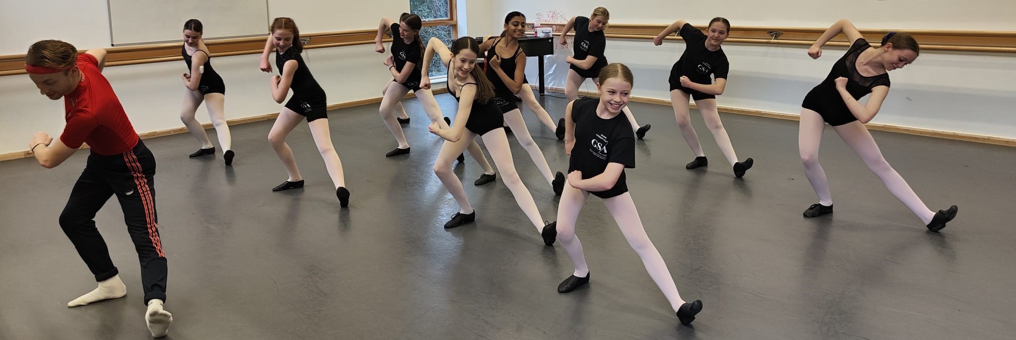 Dance Teacher with Diploma in Dance Education (DDE) teaching students at GSA