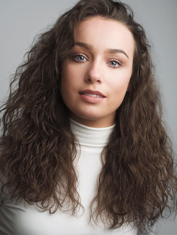 Photo of Phoebe Williams